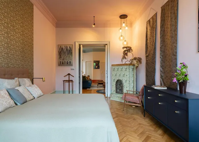 Two Bedroom Apartment-Dietla 11- Wawel Castle View